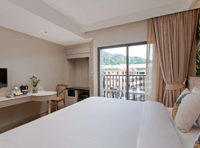 Studio Room, Sawaddi Patong Resort & Spa By Tolani 4*