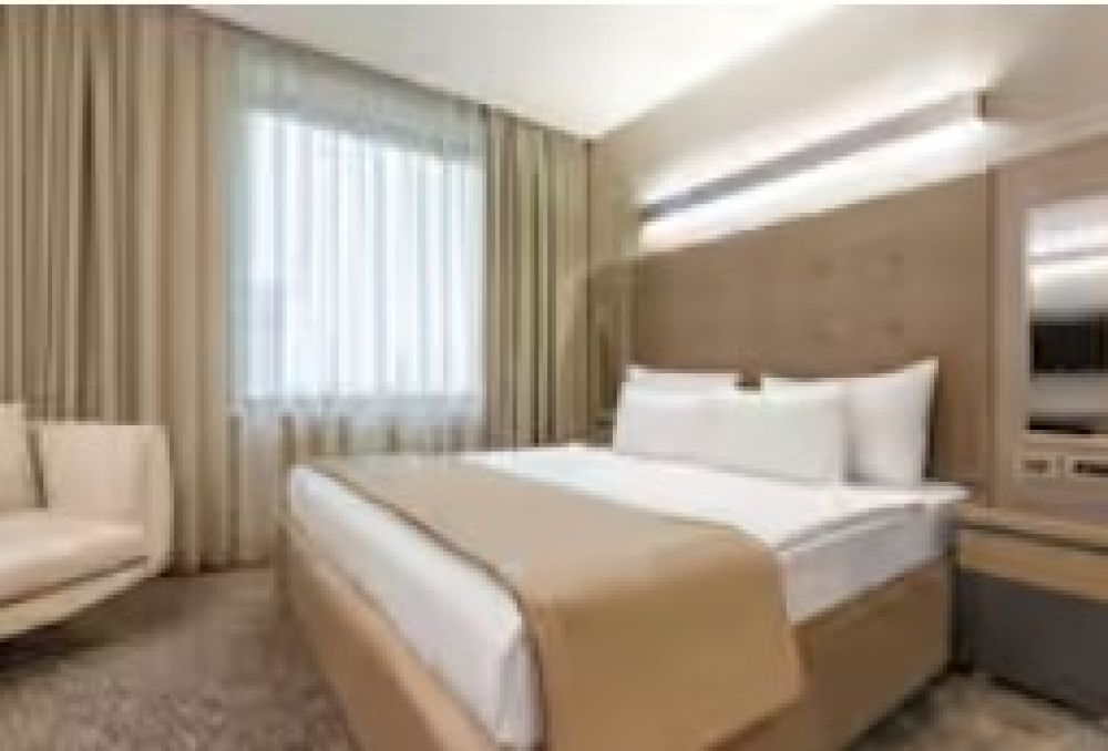 Suite, La Quinta By Wyndham Istanbul Gunesli 5*