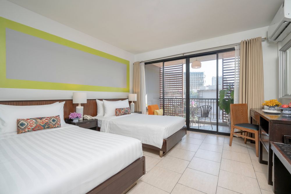 Superior Balcony, Hotel De Bangkok 3*