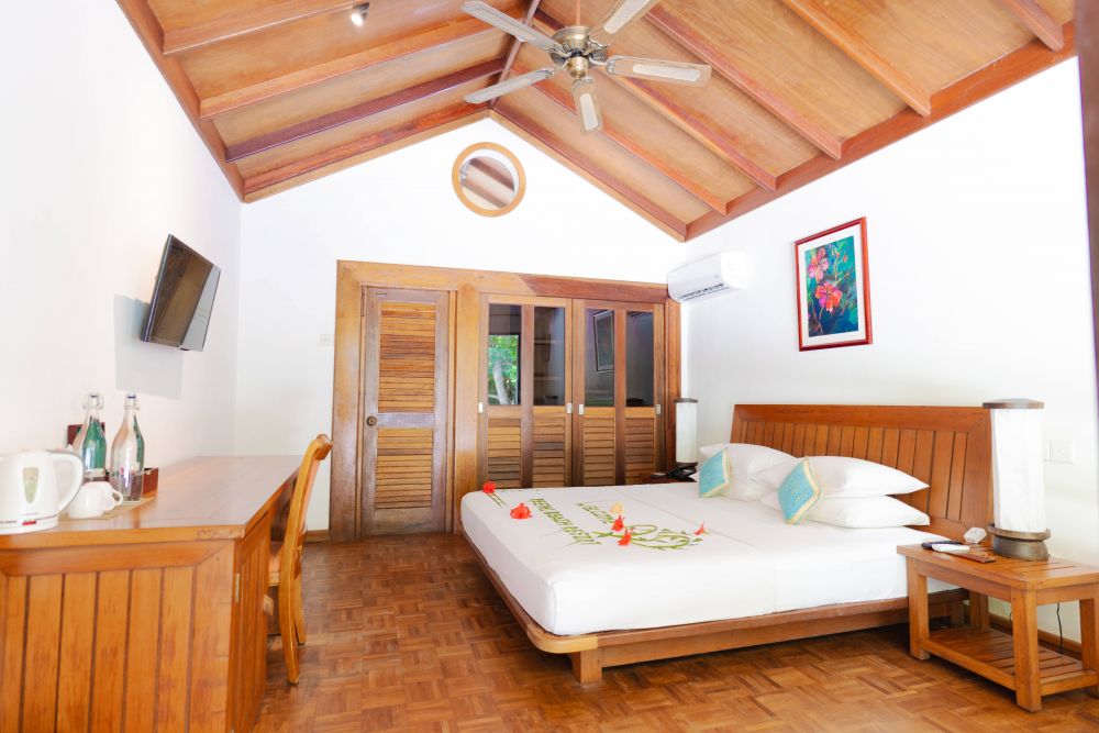 Reethi Sunset Villa, NH Collection Maldives Reethi Resort (ex. Reethi Beach Resort) 4*