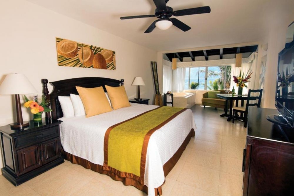 Ocean Front Junior Suite, Hidden Beach Au Naturel | Adults Only 5*