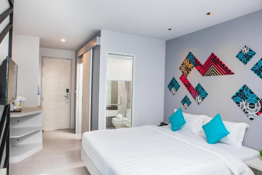 Superior, Crib Patong 3*