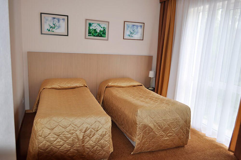 Tower Suite Room, Каприз 