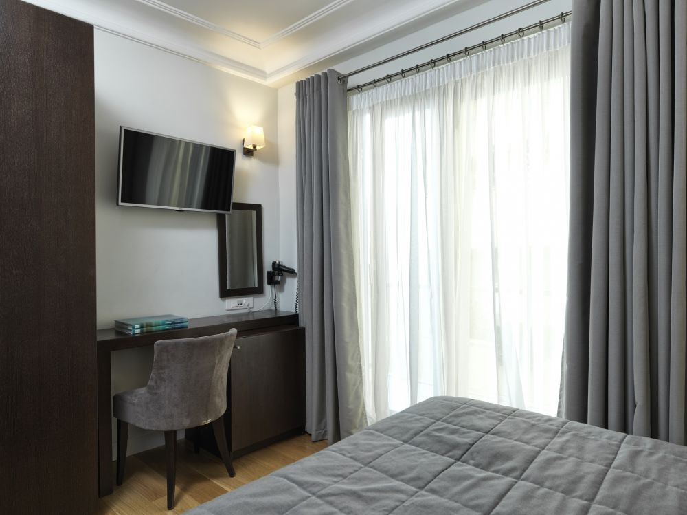 Standard DBL/TRPL, Acropolis Hill Hotel 3*