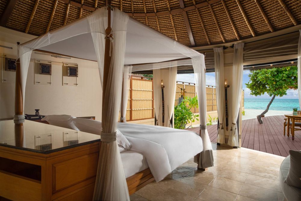 Grand Beachfront Pool Villa, Banyan Tree Vabbinfaru 5*