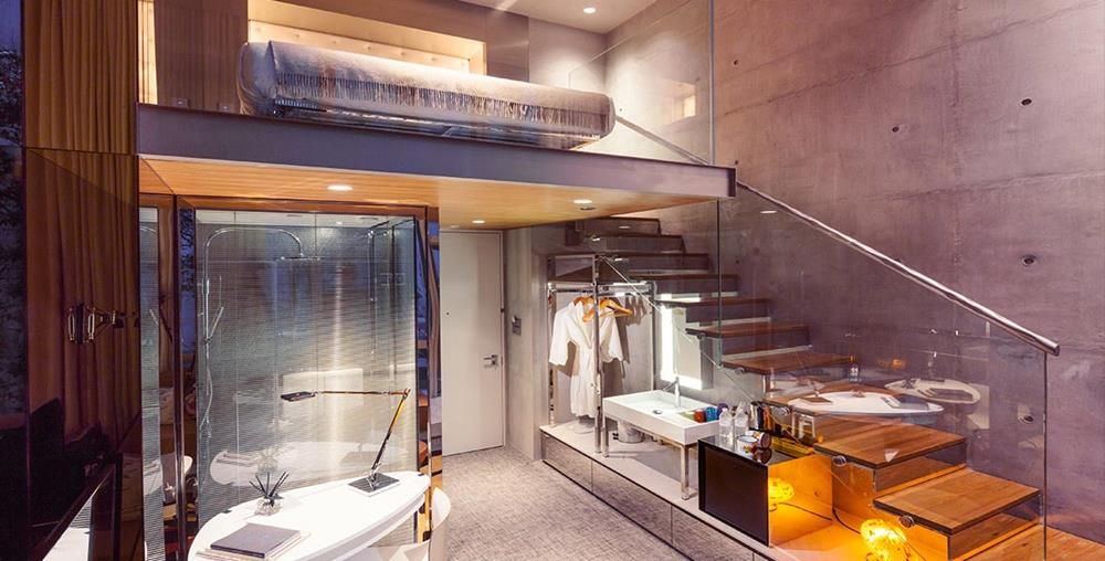 Loft Premier, M Social Singapore 4*