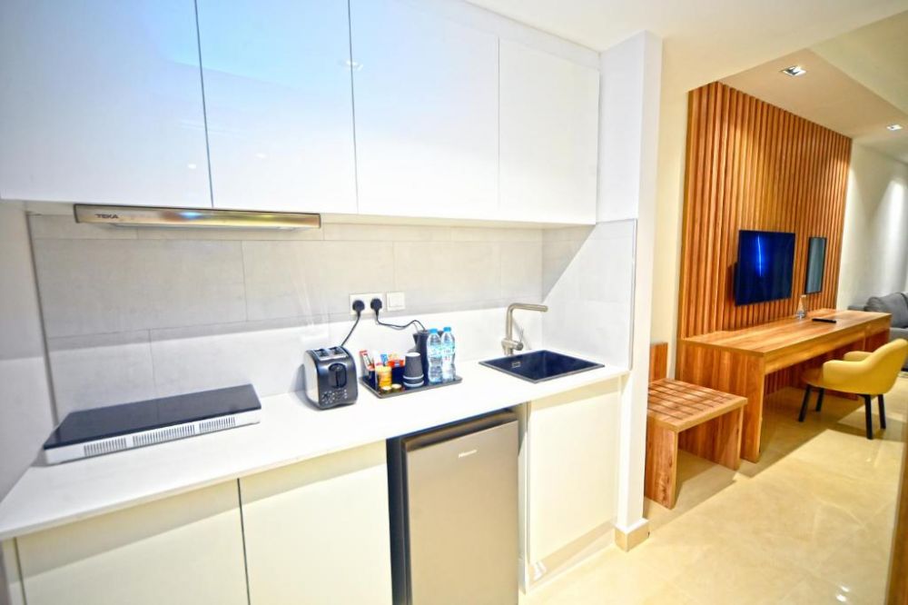 Premium Studio, Pyramisa Dubai 4*