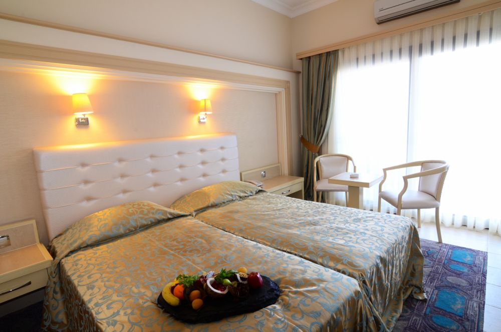 Standart LV/SV, Azka Hotel 5*