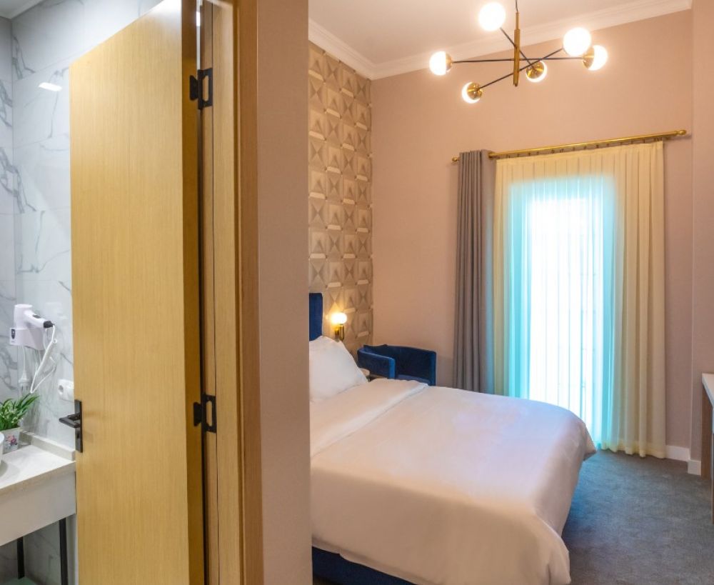 Standart/Standard King, Newport Hotel Kutaisi 4*