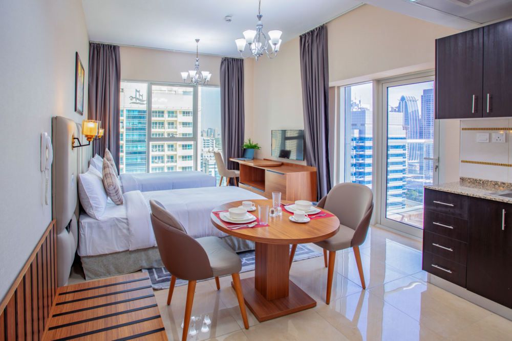 Deluxe Studio with Balcony, Royal Regency Suite Dubai Marina (ex. Royal Regency Holiday Homes) 