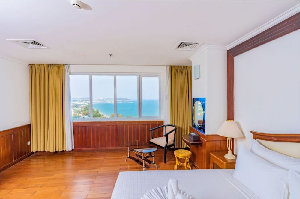 Junior Suite Ocean King, TTC Hotel Phan Thiet 4*