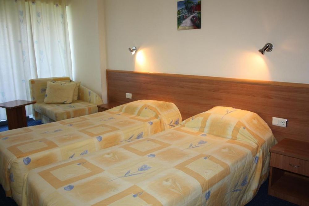 DbL Standard, Perunika Hotel 3*