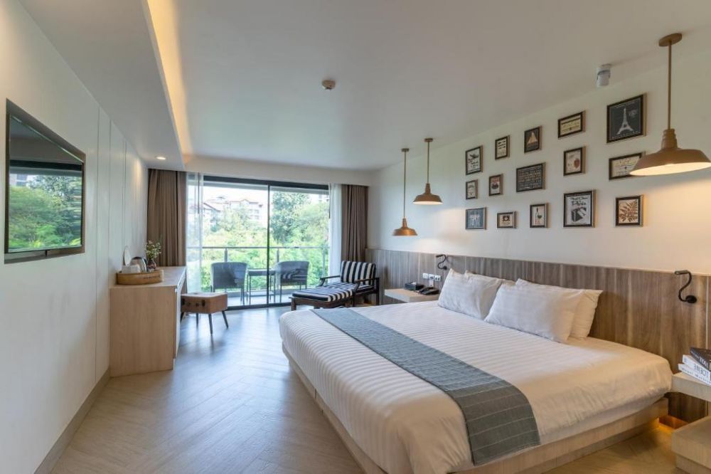 Deluxe, Golden Tulip Pattaya Beach Resort 5*