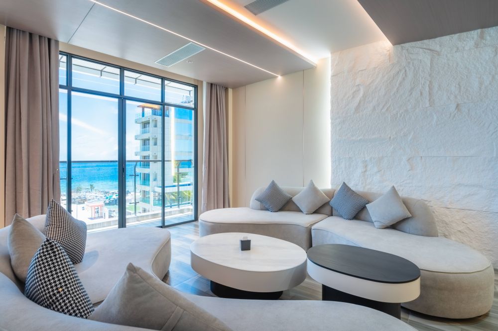 Wings Signature Suite, WINGS By Hawks Hotels 3*