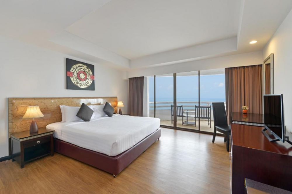 Executive Suite, D Varee Jomtien Beach 4*