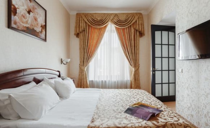 Полулюкс, Royal Street Отель 3*