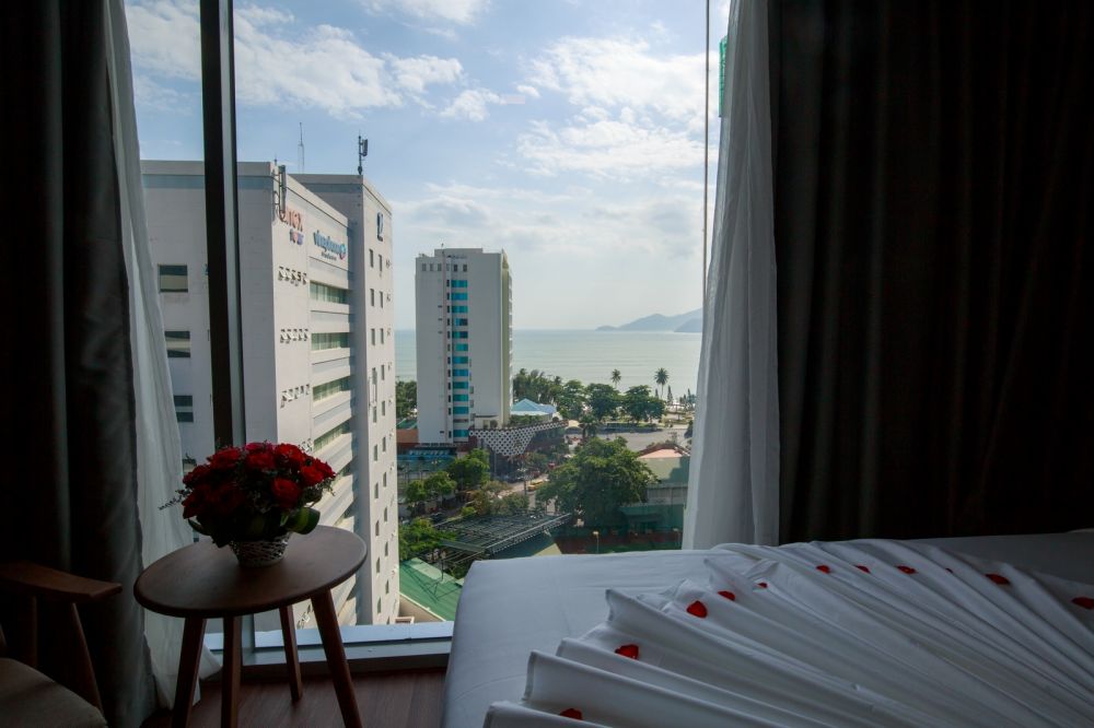 Deluxe City View/ Partial Sea View, Libra Hotel Nha Trang 4*