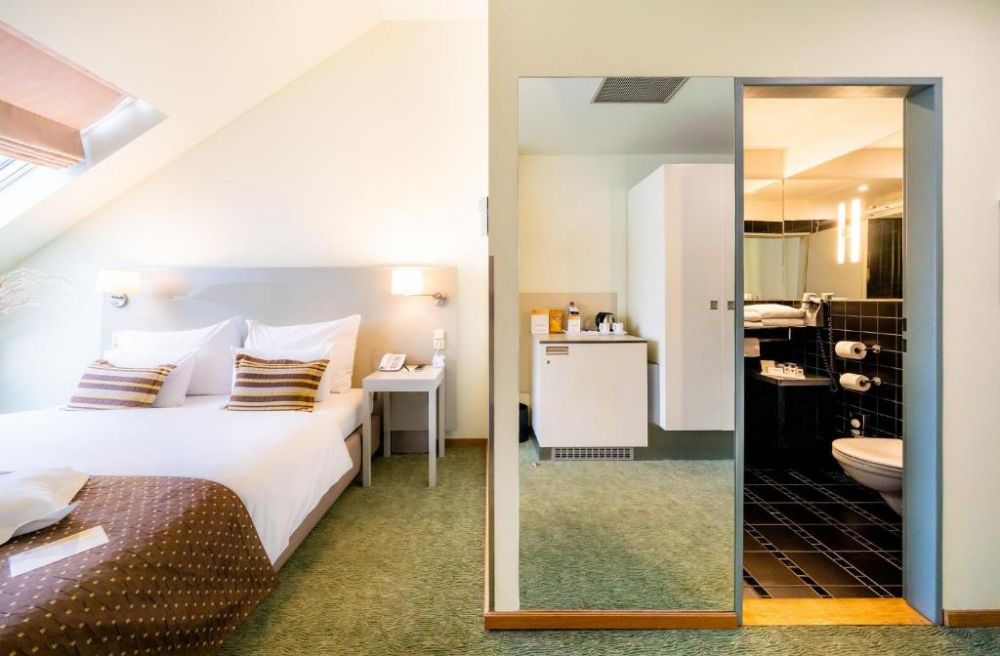 Deluxe, Grandium Prague 5*