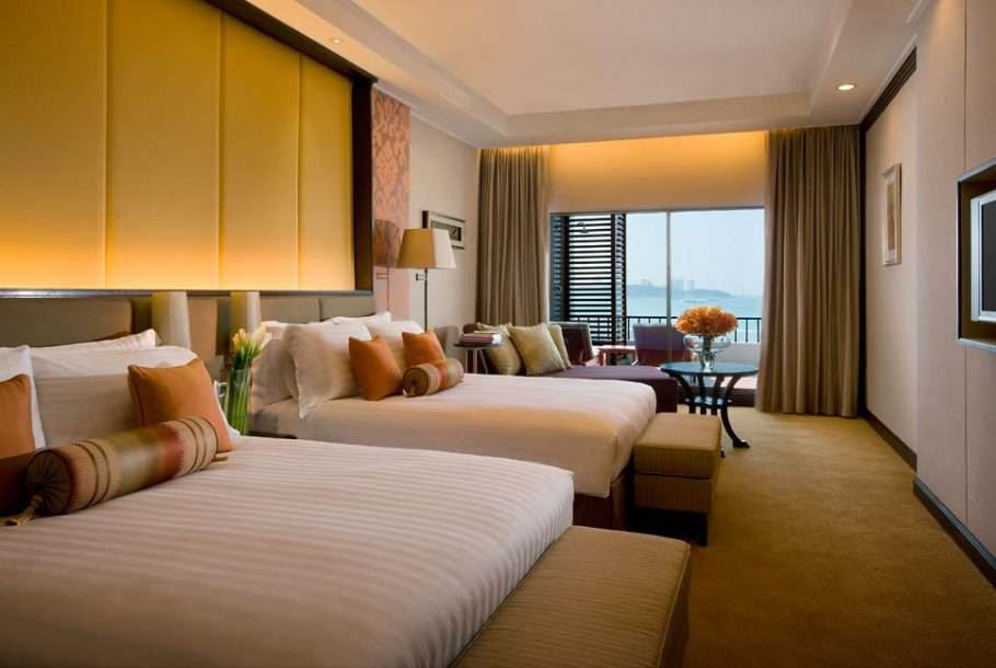 Club Grand Room, Dusit Thani Pattaya 5*