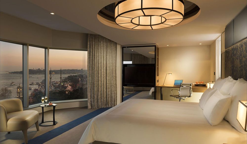 Corner Room Bosphorus, Swissotel Istanbul The Bosphorus 5*