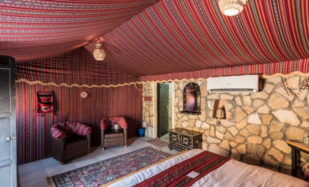 Sultan Tent, Sama Al Wasil Desert Camp 