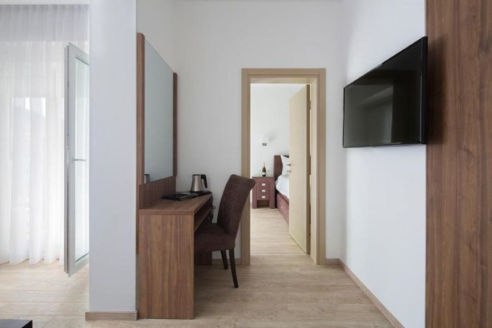 One Bedroom Suite, Budva 219 Apartments 4*