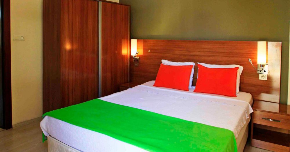 Family Suite Room 2, Sunlight Garden Hotel 3+