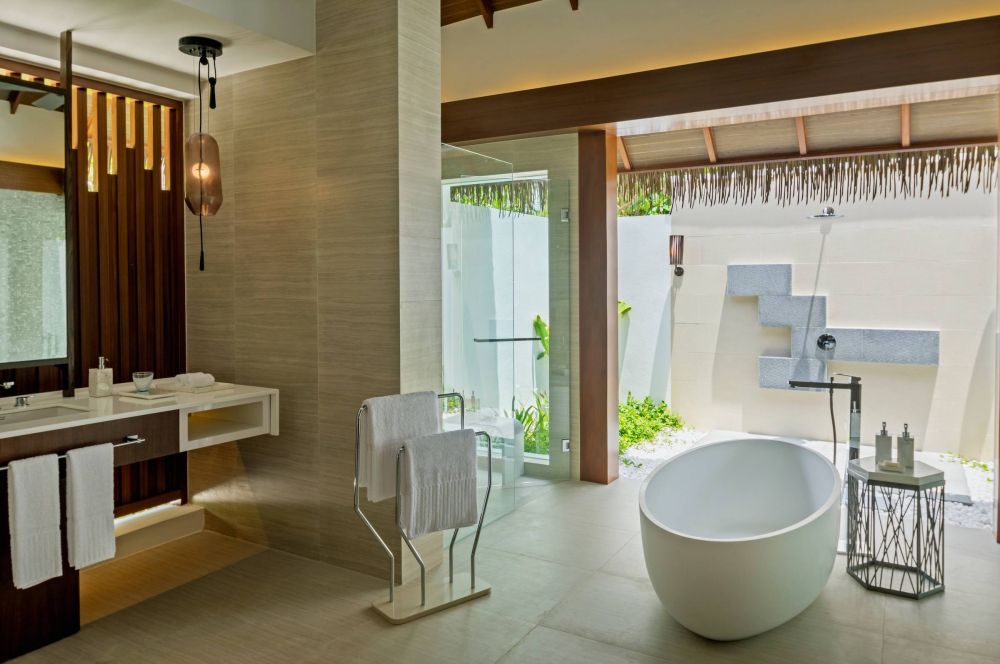 Beach Pool Villa, Pullman Maldives Maamutaa 5*
