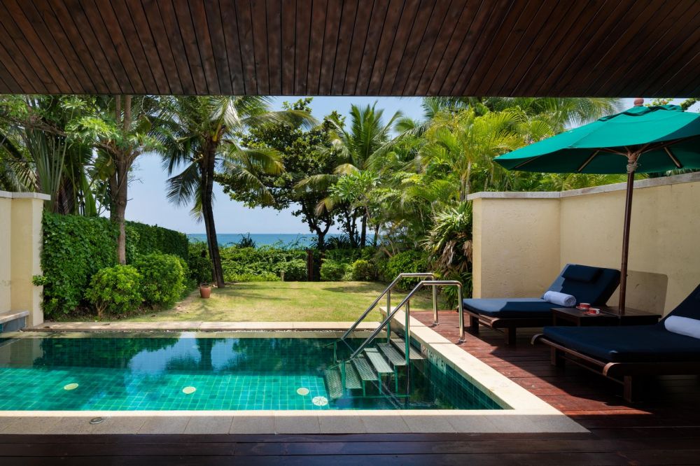 Deluxe Ocean Front Villa, Sheraton Sanya Resort 5*