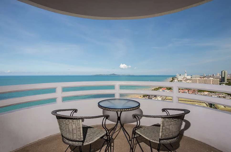 Deluxe Room, D Varee Jomtien Beach 4*