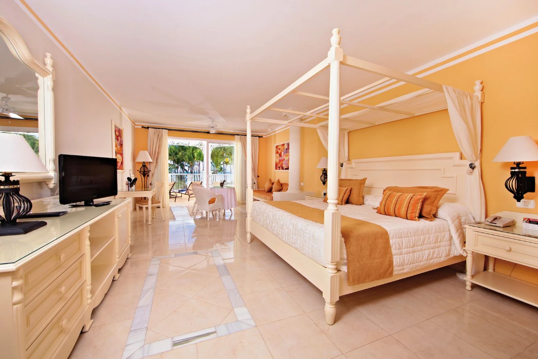 Junior Suite Deluxe Ocean Front, Bahia Principe Luxury Bouganville | Adults Only 5*