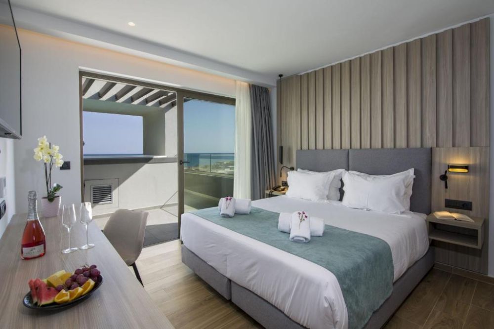 Suite Private PoolExecutive Suite Sea View Private Pool, Myrion Beach Resort & Spa 4*