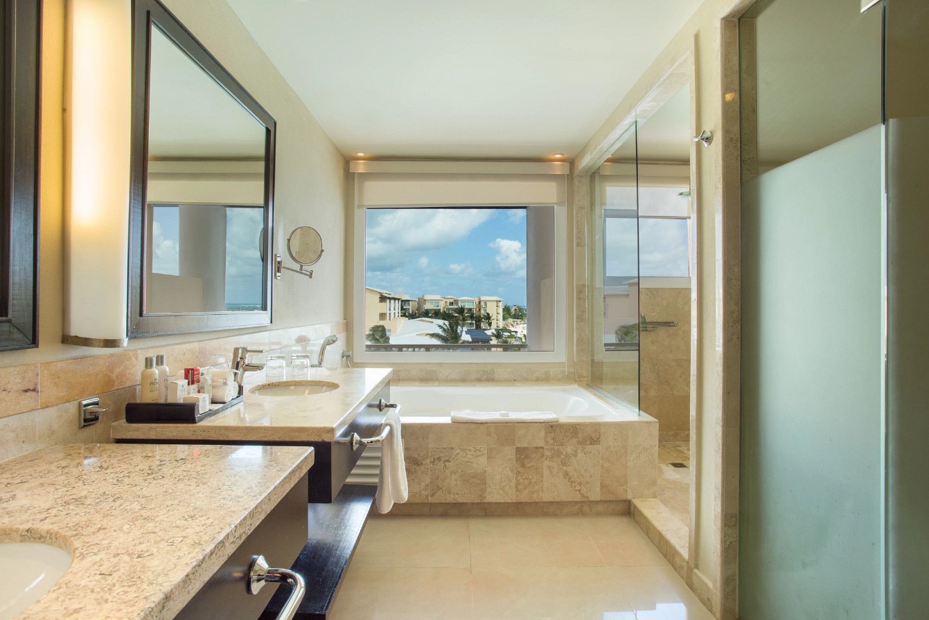 Junior Suite Tropical/ Ocean View, Dreams Jade Resort & Spa 5*