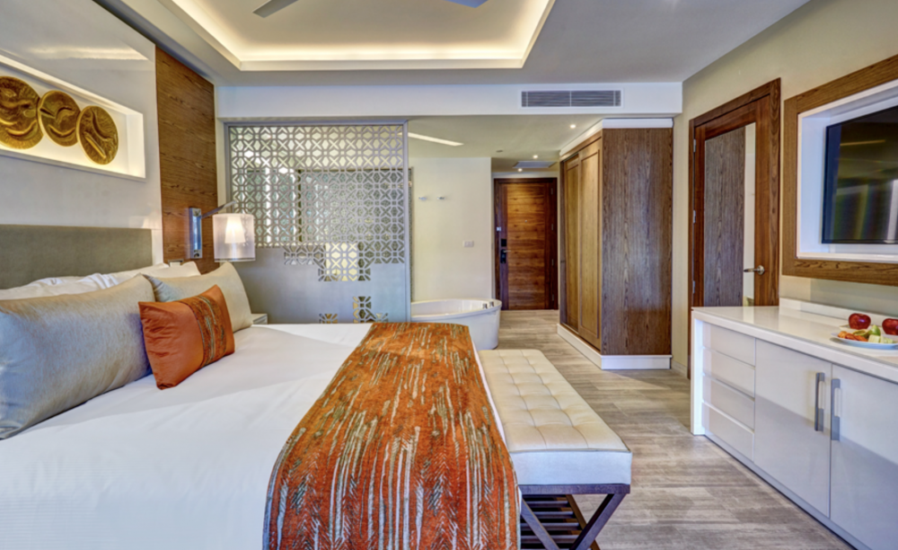 Luxury Junior Suite Diamond Club, Royalton Bavaro 5*