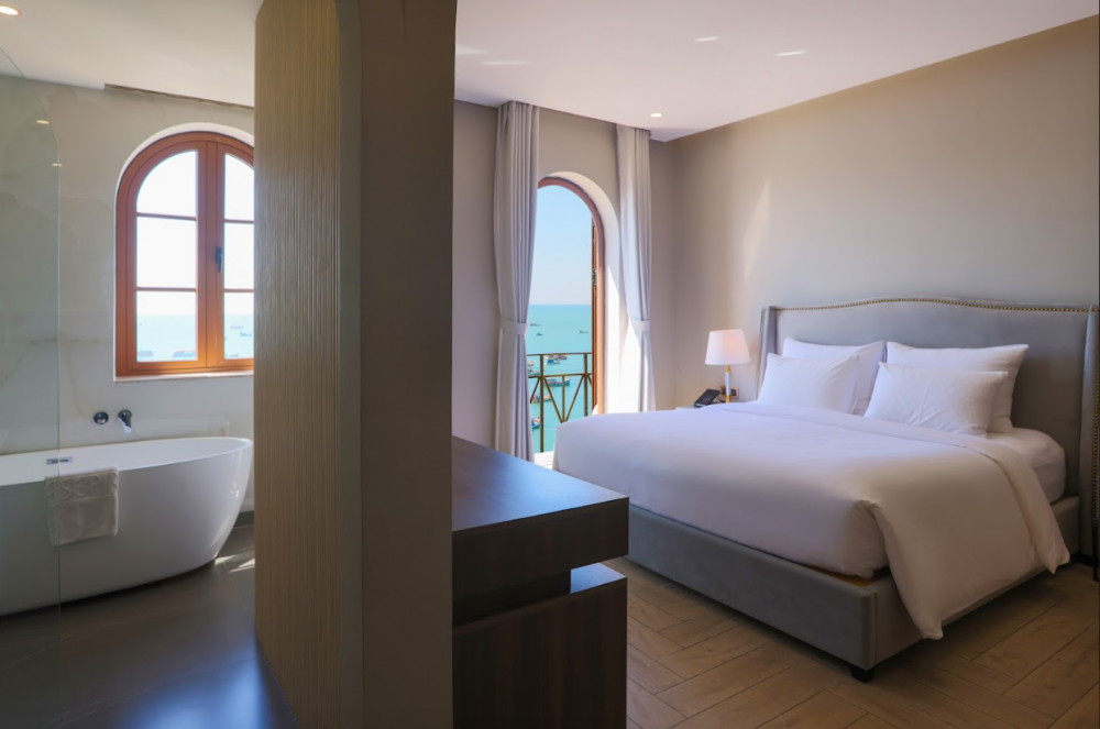 Premium Sea View with Balcony, CASEPIA Hotel Phu Quoc 3*