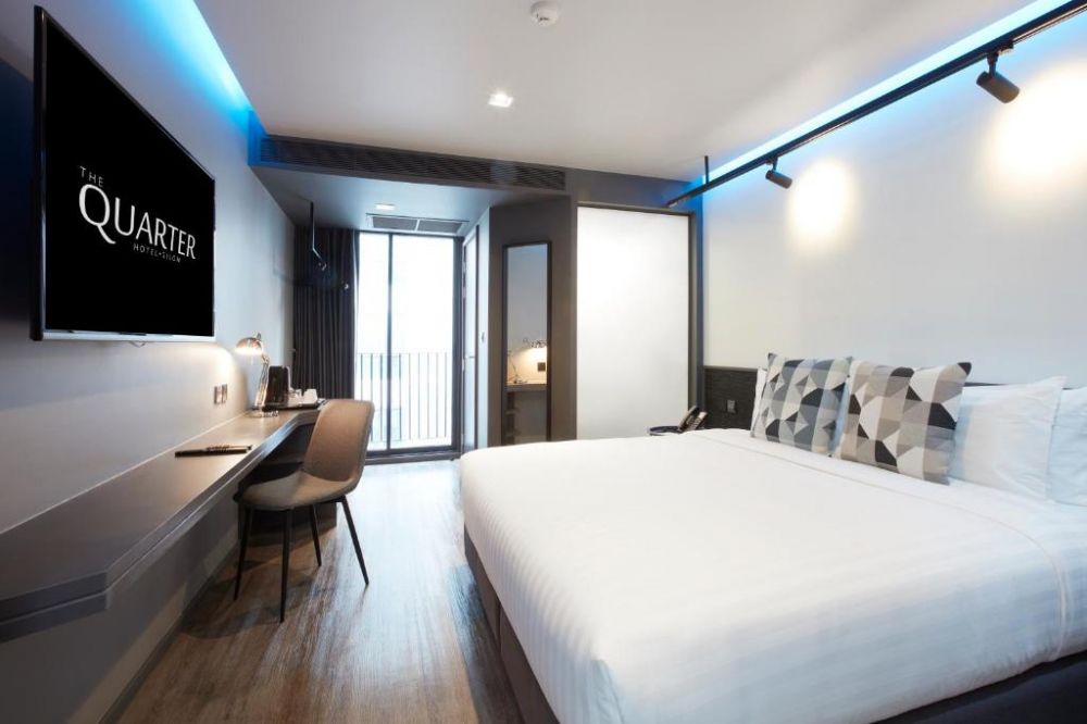 Superior Room With Balcony/ Pool View, The Quarter Silom 4*