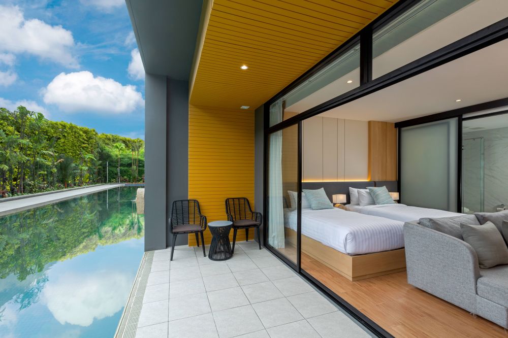 Deluxe Pool Access, Wyndham Garden Naithon Phuket 5*