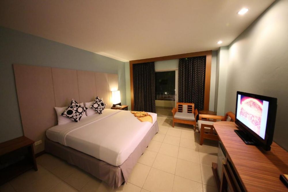 Superior GV/PV, The Green Park Resort 3*