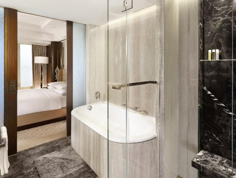 1 King Bed, Hyatt Regency Istanbul Atakoy 5*