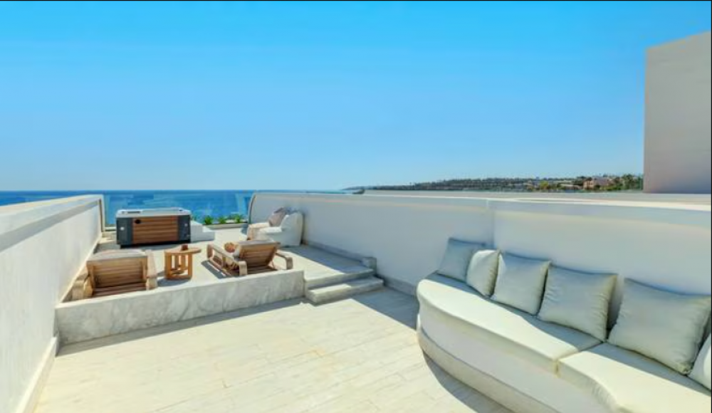 Junior Jacuzzi Suite, White Hills Resort 5*