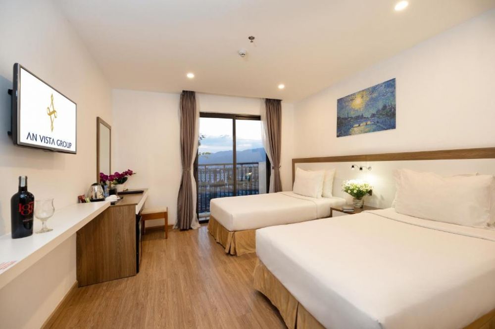 Deluxe Mountain View with Balcony, An Vista Hotel 3*