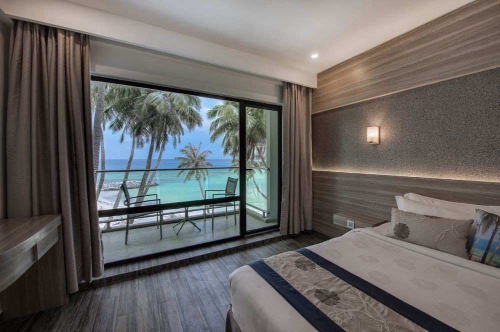 Deluxe Room SV, Kaani Grand Seaview 4*