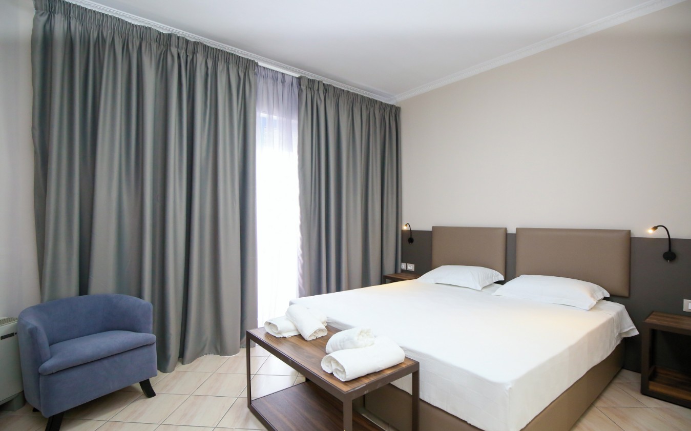 Suite, Regina Garden 4*