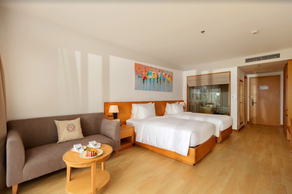 Premier Deluxe With Balcony, Selectum Noa Resort Cam Ranh 5*