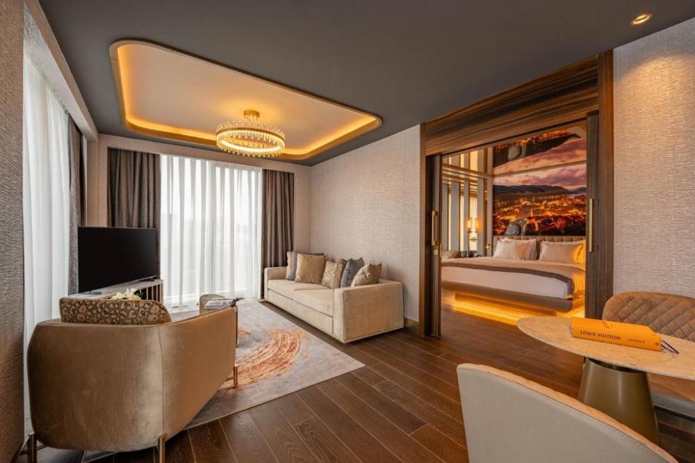 Grand Suite, Merit Starlit Hotel & Residences 5*