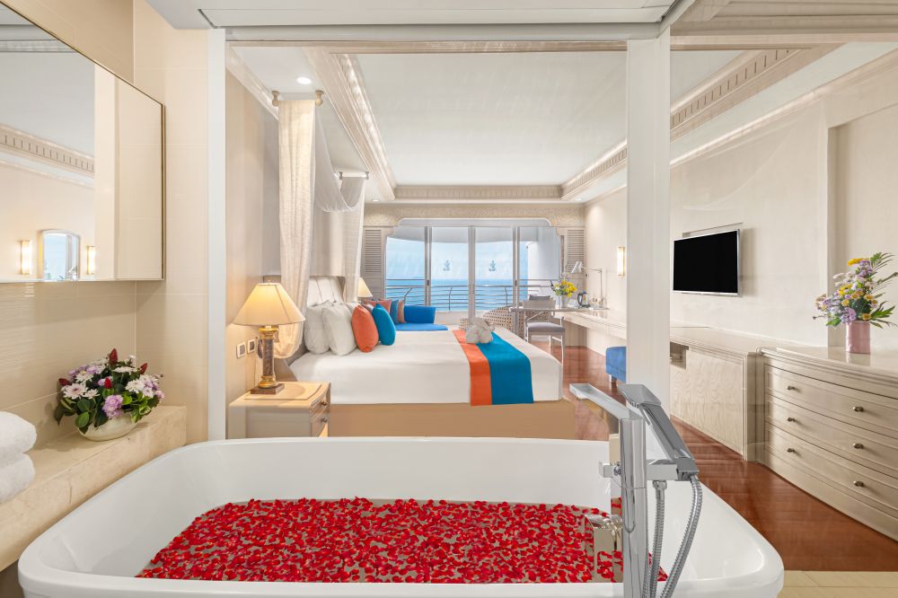 Grand Sea View Plus Room, Royal Cliff Grand Hotel 5*
