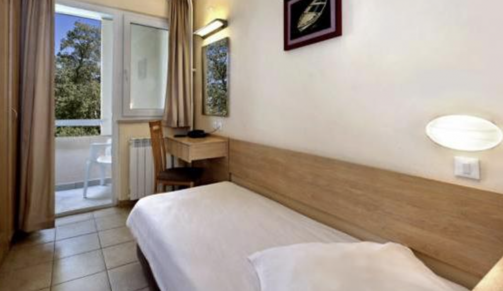 CLASSIC SINGLE ROOM WITH BALCONY, Delfin Plava Laguna 2*