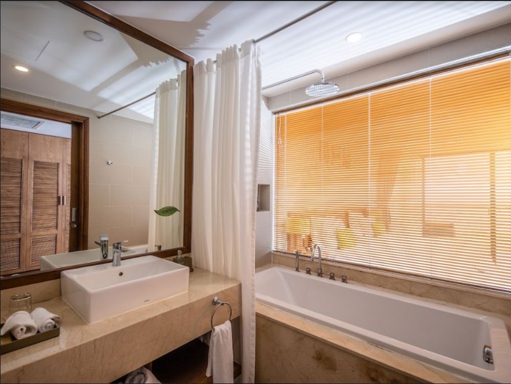 Deluxe Ocean View Room, Cam Ranh Riviera Beach Resort & Spa 5*