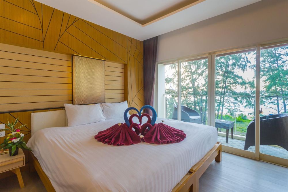 Deluxe Sidesea View/ Direct Seaview, Anda Beachside Hotel 3*