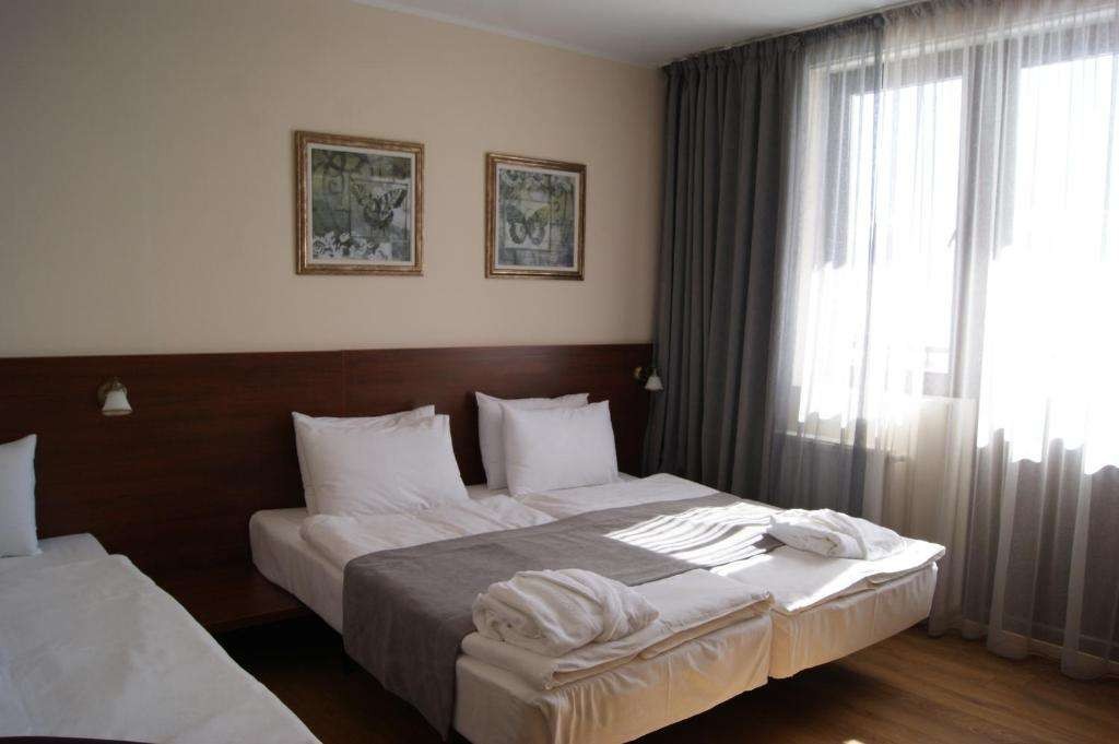 Triple Room, Monte 3*